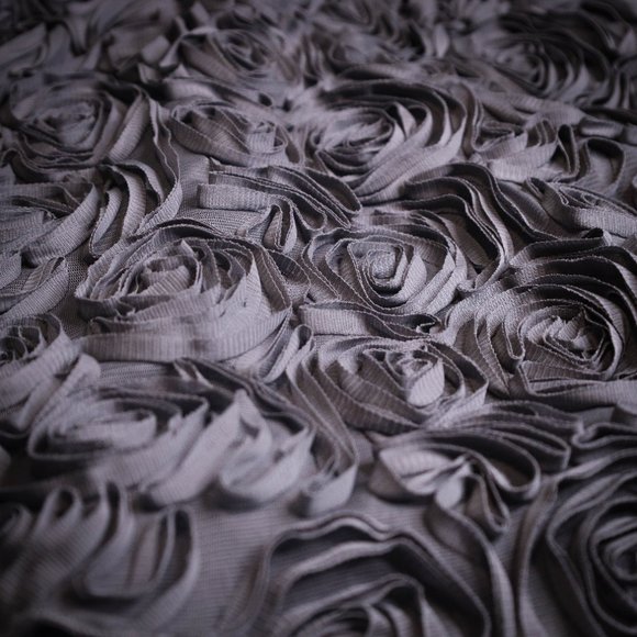 EUC - Promod rosette skirt - M - Picture 3 of 4